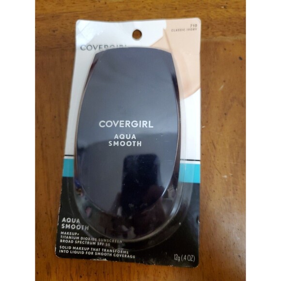 Covergirl #710 Classic Ivory Aqua Smooth Foundation‎ + SPF 20. New - Picture 1 of 2